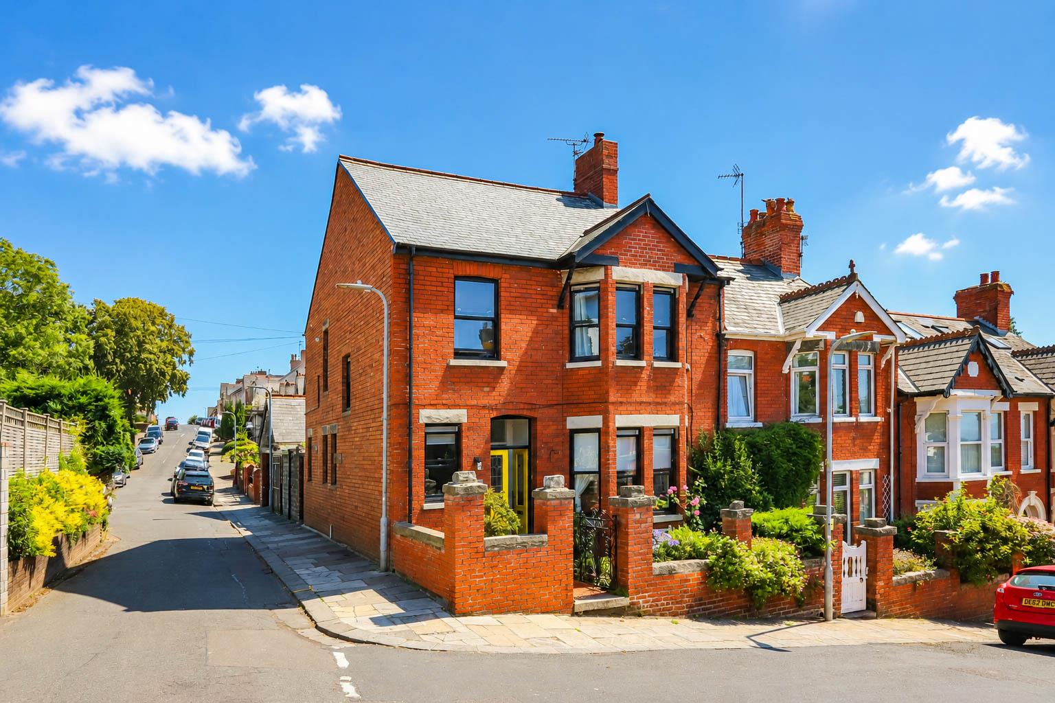 Romilly Avenue, Barry